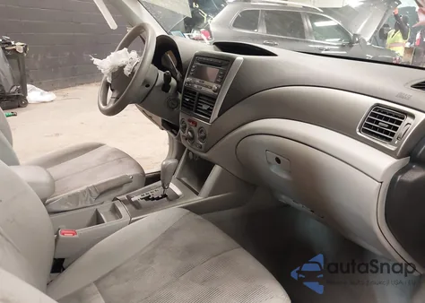 2010 Subaru Forester 2.5X из США, поврежденный, VIN JF2SH6BC2AH917845